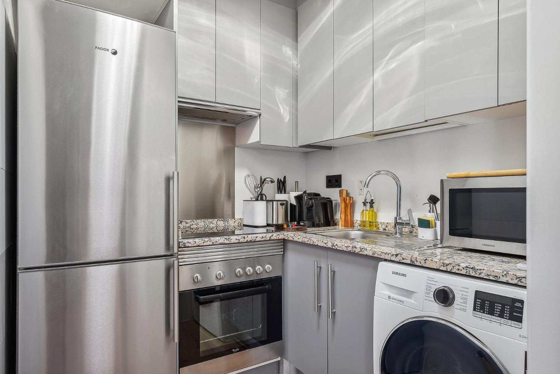 Appartement Limehome Calle De Santa Ana - Temporal Madrid