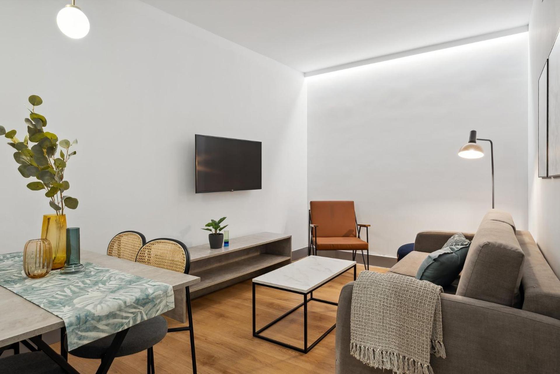 Limehome Calle De Santa Ana - Temporal Appartement *