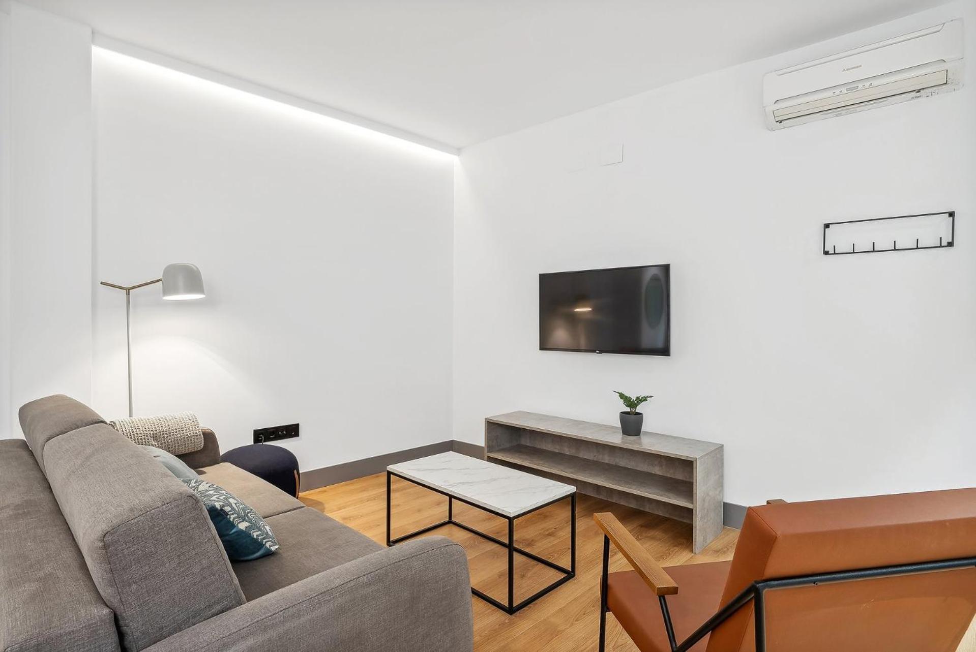 Limehome Calle De Santa Ana - Temporal Appartement *
